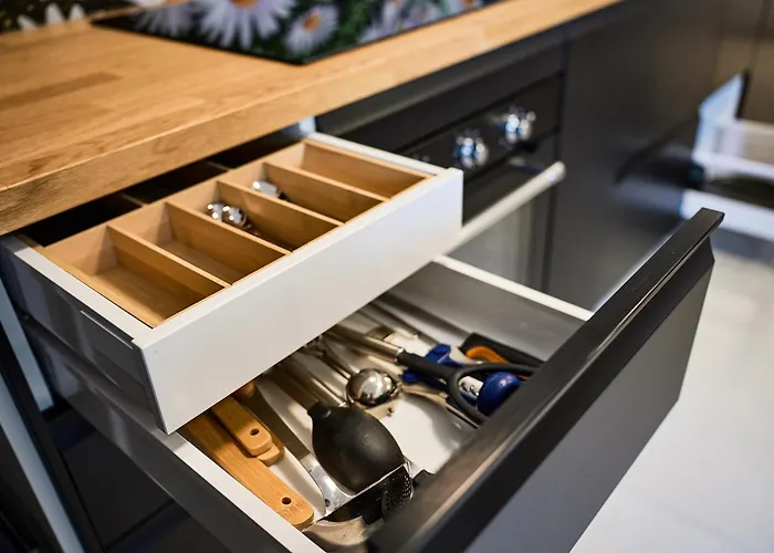 Sunset View Tudor - By Open House Apartmán *