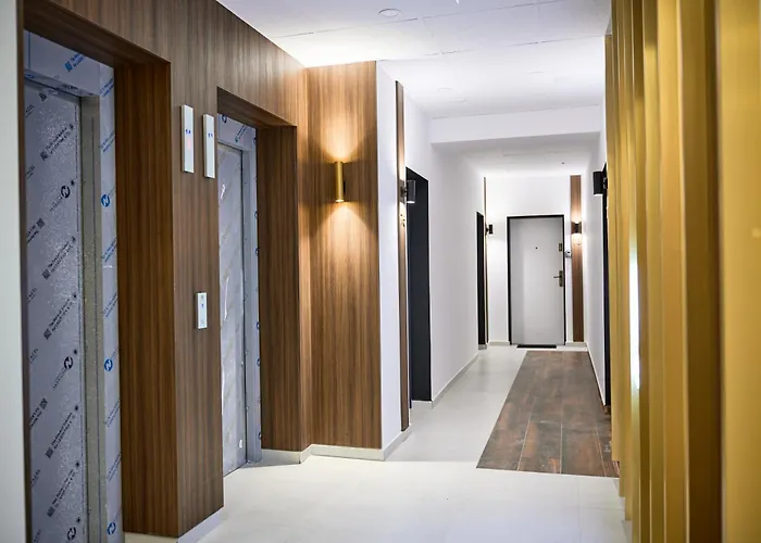 Sunset View Tudor - By Open House