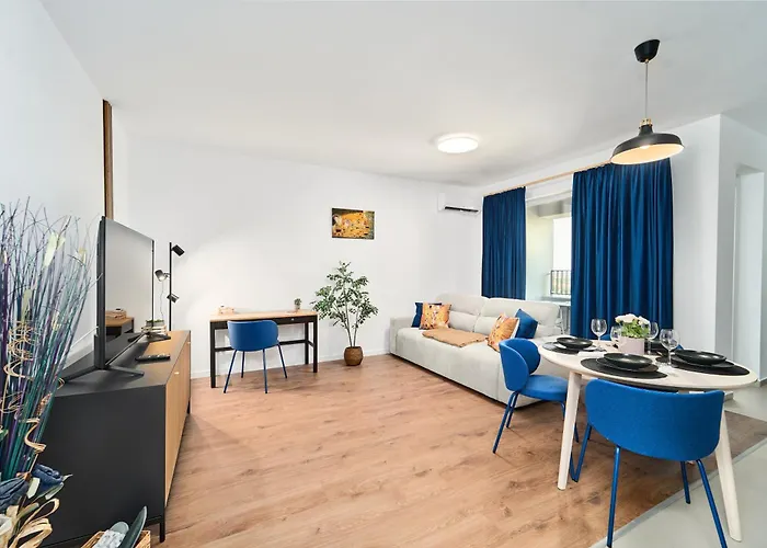 Sunset View Tudor - By Open House * Temešvár