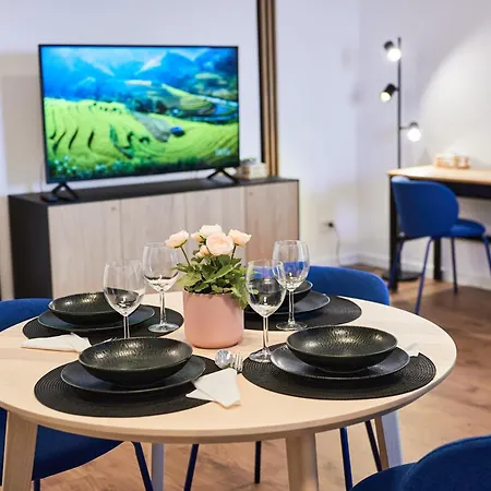 Sunset View Tudor - By Open House * تيميشورا