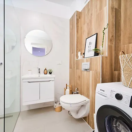 Sunset View Tudor - By Open House تيميشورا